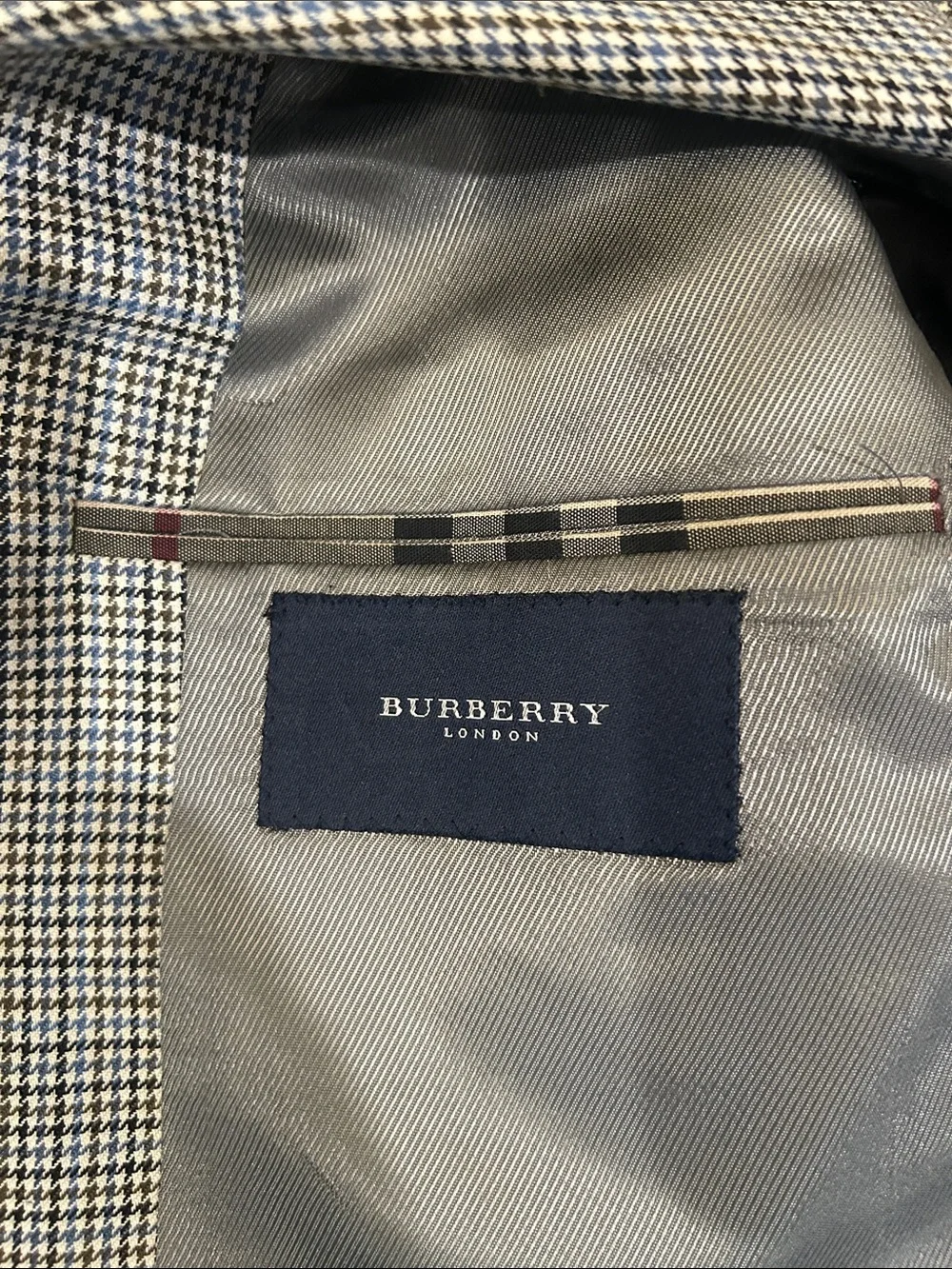Burberry Wool Houndstooth Plaid Two-Button Blazer in earth tones ✨EUC✨Sz40R